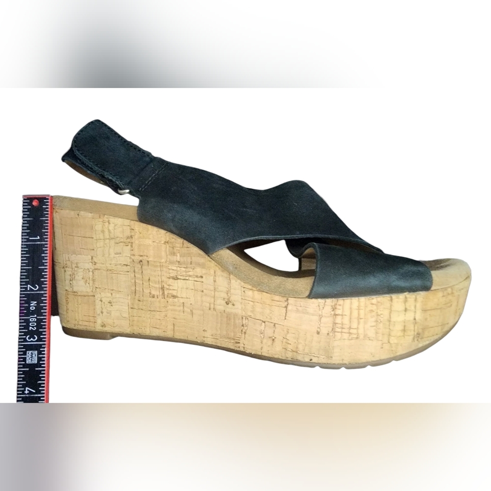 Clarks Annadel Eirwyn Wedge Suede Sandals, Womens 6.5 - Picture 9 of 10